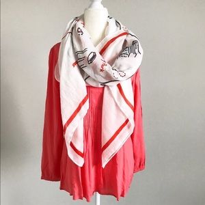 Old Navy Oversized NYC Scarf